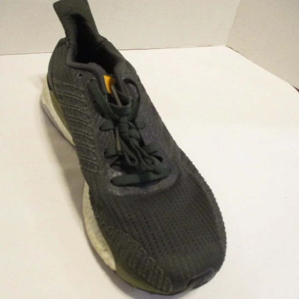 Adidas Solar Boost Shoes Woman Size 7 Gray White Athletic Outdoors Fun Shoes